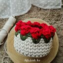 Koszyk z kwiatami na szydełku