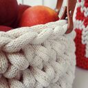 Kosz świąteczny ze sznurka na owoce