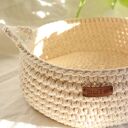 Kosz na pieczywo w kolorze ecru ze złotą nitką