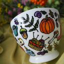 Ręcznie malowana filiżanka porcelanowa dla jesieniary