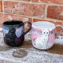 Duży ceramiczny kubek z kotem „Różowy sen Peony” 500 ml - rękodzieło