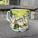 Porcelanowy kubek ręcznie malowany Kwitnąca jabłoń