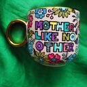 Kubek dla mamy z napisem "Mother like no other" - ręcznie malowana porcelana 380 ml