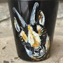 Czarny porcelanowy kubek ręcznie malowany Kozica - 330 ml