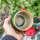 Turkusowy kubek ceramiczny z muchomorkiem - rękodzieło 450 ml