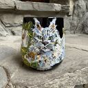 Porcelanowy kubek ręcznie malowany Kot Maine coon w dzikiej róży