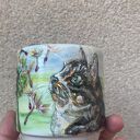Porcelanowy kubek ręcznie malowany Kot w dmuchawcach