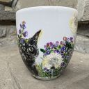 Porcelanowy kubek ręcznie malowany Kot w ogrodzie (300 ml)