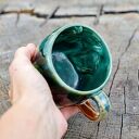 Handmade duży kubek ceramiczny z koniem wewnątrz - Smaragd - ok. 390 ml