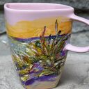 Różowy porcelanowy kubek ręcznie malowany - Zachód słońca nad morzem (350 ml)