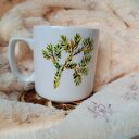 Dzięcioł w igliwiu - ręcznie malowany kubek porcelanowy 270 ml 