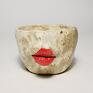 Palcik rzeźba użytkowa z ustami z buziaczkiem ceramika artystyczna kubki kubek ceramiczny