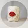 kubek z ustami kubki czerwone patrycja - zębuszkowy kubas o pojemności 400 rzeźba użytkowa
