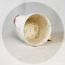 ceramika kubek z ustami patrycja - zębuszkowy kubas o pojemności 400 kubki rzeźba użytkowa