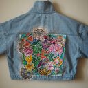 Ręcznie malowana kurtka jeansowa custom KOLIBRY