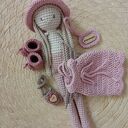Szydełkowy aniołek jasnoróżowy - dekoracja handmade dla dziewczynki