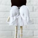 Aniołek amelia w czekoladowych włosach