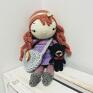lalka handmade fioletowe z misiem w torebce maskotka przytulanka szydełkowa
