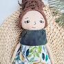 beżowe handmade doll oryginalna, jedyna w swoim rodzaju. Kocha naturę i zwierzęta długie brązowe włos lalka przytulanka szmacia