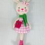 różowe lalki zabawka króliczka julia niespodzianka