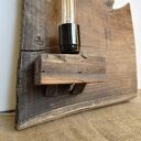 Lampa ścienna z plastra drewna akacji w stylu loft-japandi wabi-sabi