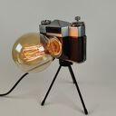 Lampka z aparatu fotograficznego - retro dekoracja i światło do Twojego wnętrza