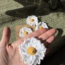 Zestaw 3 magnesów stokrotki - wiosenny upominek w pudełku prezentowym