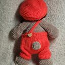 UROCZY MIŚ w spodenkach i czapeczce, maskotka, zabawka dla dziecka, do zabawy i spokojny sen