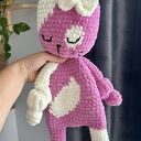 Kotek na szydełku - szydełkowa maskotka 50 cm w kolorze róż i ecru