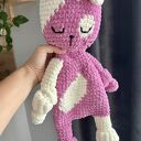Kotek na szydełku - szydełkowa maskotka 50 cm w kolorze róż i ecru