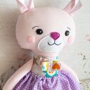 Miś średni Julka 32 cm - romantyczna maskotka handmade dla dziecka