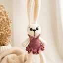 Króliczek amigurumi w różowej sukience - ręcznie szydełkowana maskotka ok. 15 cm
