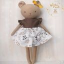 Miś Zoya przytulanka w brązowej sukieneczce z falbankami GOTOWY