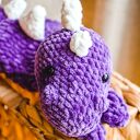 pluszowy dinozaur, przytulanka dla dzieci, prezent dla chłopca, dinozaur na szydełku, miękka zabawka