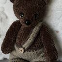 Miś Hugo w spodenkach ręcznie robiony