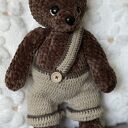 Miś Hugo w spodenkach ręcznie robiony