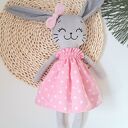 Szcześliwy pluszowy króliczek na prezent