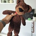 Miś przytulanka wykonany na szydełku z pluszowej włóczki