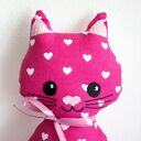 Kotek Psotek - Rózia - haftowana maskotka 19 cm