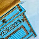 Komoda z wzorami - kolorowa shabby chic z oryginalnymi uchwytami