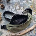 Zielona męska nerka - pojemna saszetka handmade z regulowanym paskiem