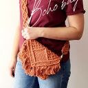 Makramowa mini torebka na lato w boho stylu, ręcznie robiona