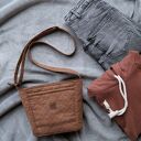 brązowa mini torebka