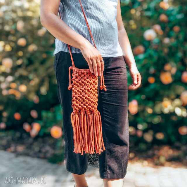 Makramowa torebka na telefon