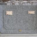 Torba z filcu na laptopa A4 - listonoszka personalizowana grawerowaną dedykacją