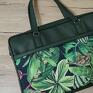 biuro elegancka torba na laptop - ciemny zielony i rośliny domowe