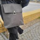 Listonoszka z klapką Ada kolor szary