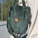 Sztruksowa torebka z kieszeniami Zielona