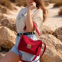 Mini torebka z Czerwonego nubuku