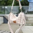 Mini torebka w pepitkę z puchatej tkaniny Różowa